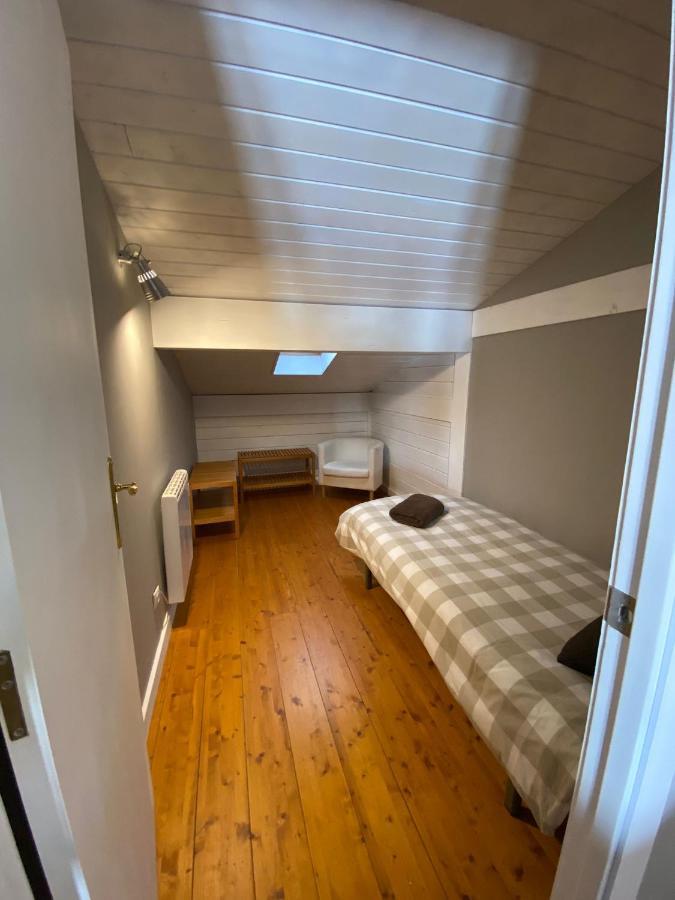 Acogedora Buardilla Duplex 6 Pax Apartment Incles Luaran gambar