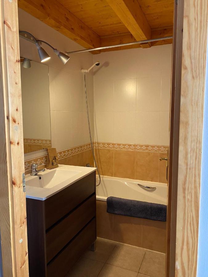 Acogedora Buardilla Duplex 6 Pax Apartment Incles Luaran gambar